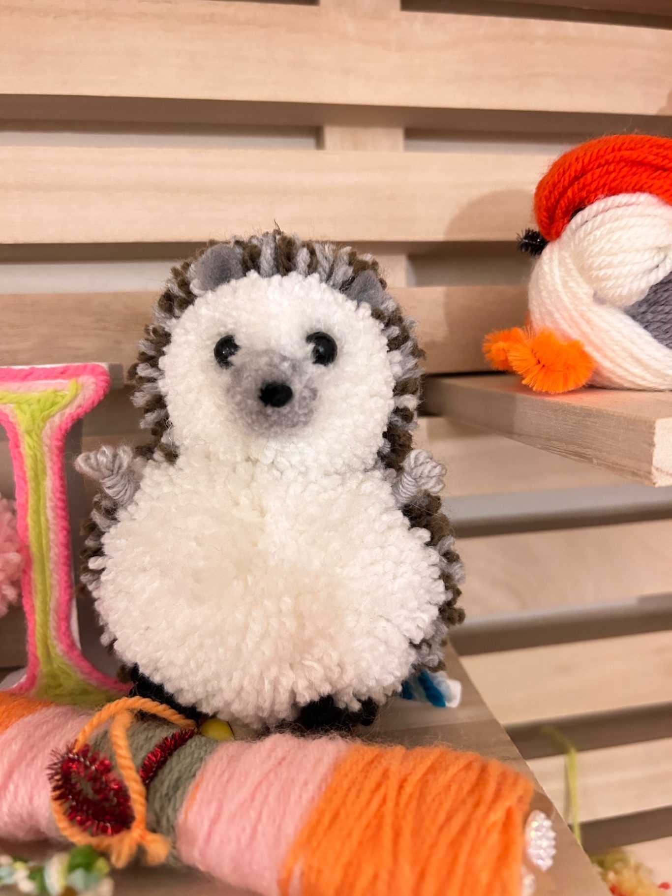 Igel aus Wolle Igel aus Pompons