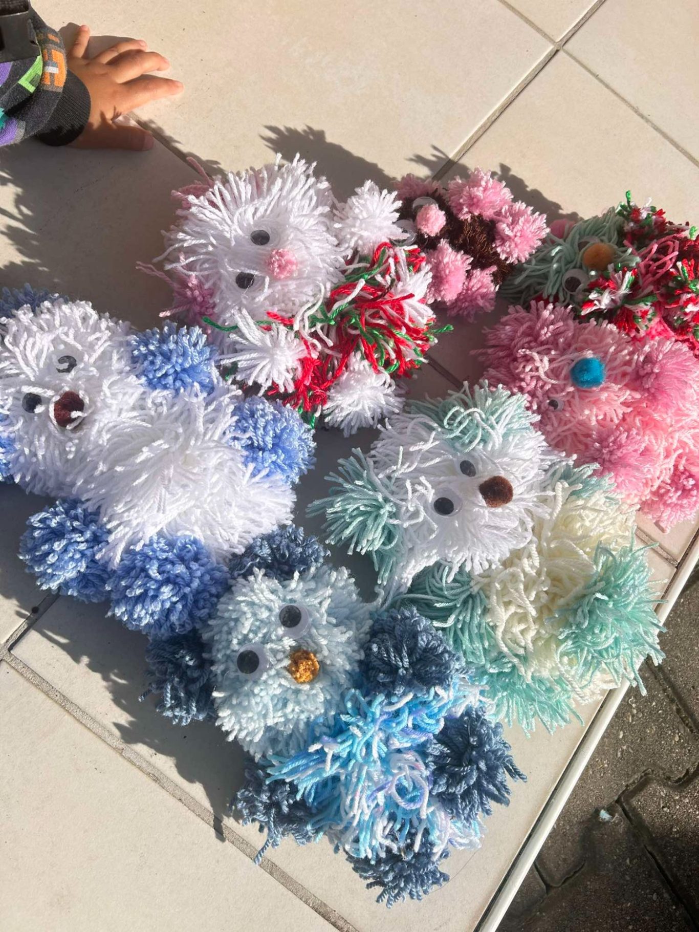 Teddys aus Wolle Pompons Teddys